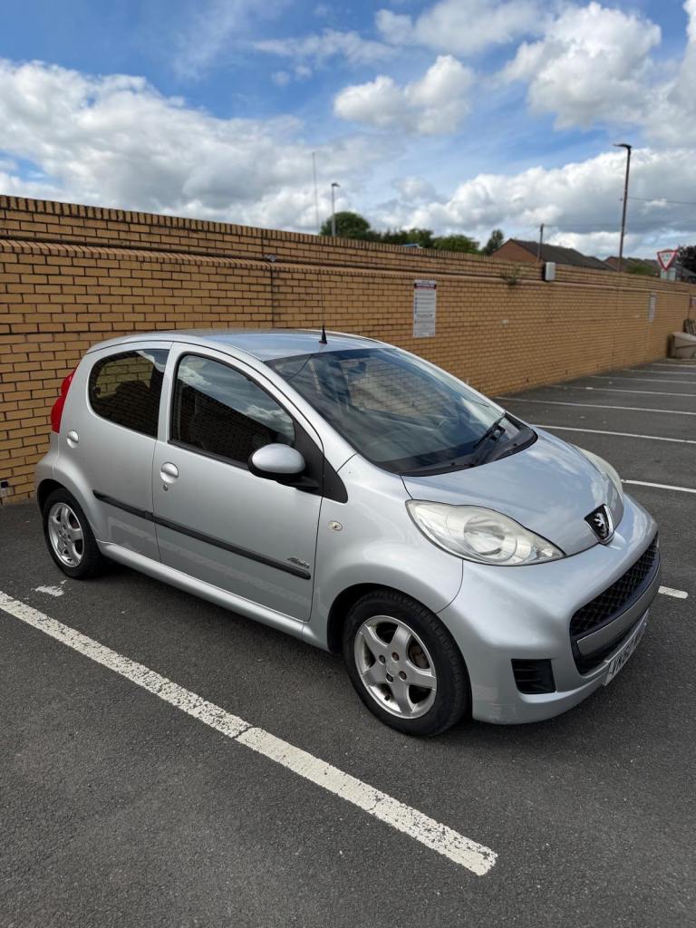 Peugeot, 107, Hatchback, 2010, Manual, 998 (cc), 5 doors