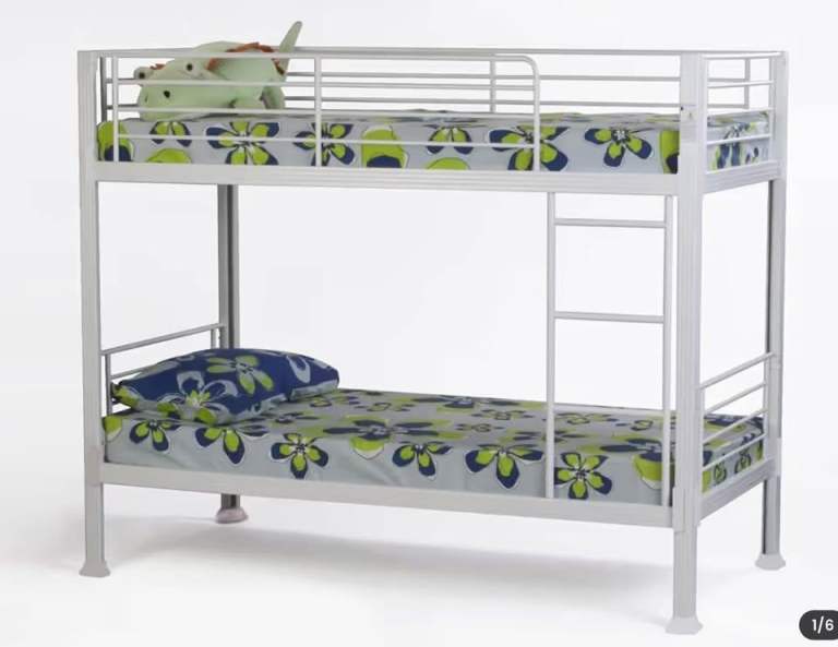 Bunkbeds - no screw slot together