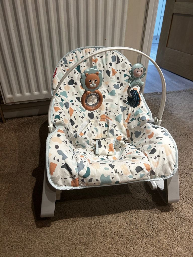 Fisher-Price Infant-to-Toddler Rocker - Terrazzo Print, As Good As New