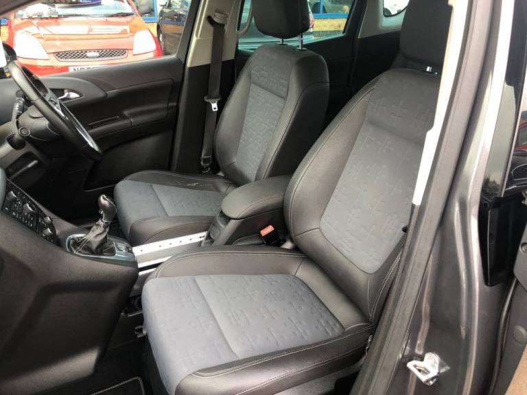 2011 Vauxhall Meriva 1.4i 16V SE 5dr MPV PETROL Manual