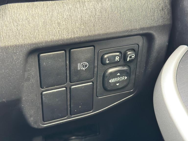 2012 Toyota Prius 1.8 VVT-h T Spirit CVT Euro 5 (s/s) 5dr HATCHBACK Petrol/Electric Hybrid Automatic