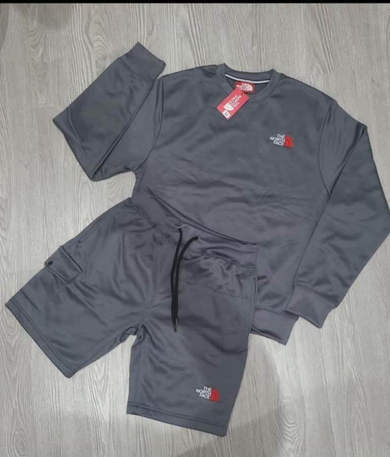 The North Face Sweatshirt & Shorts Set – Brand New