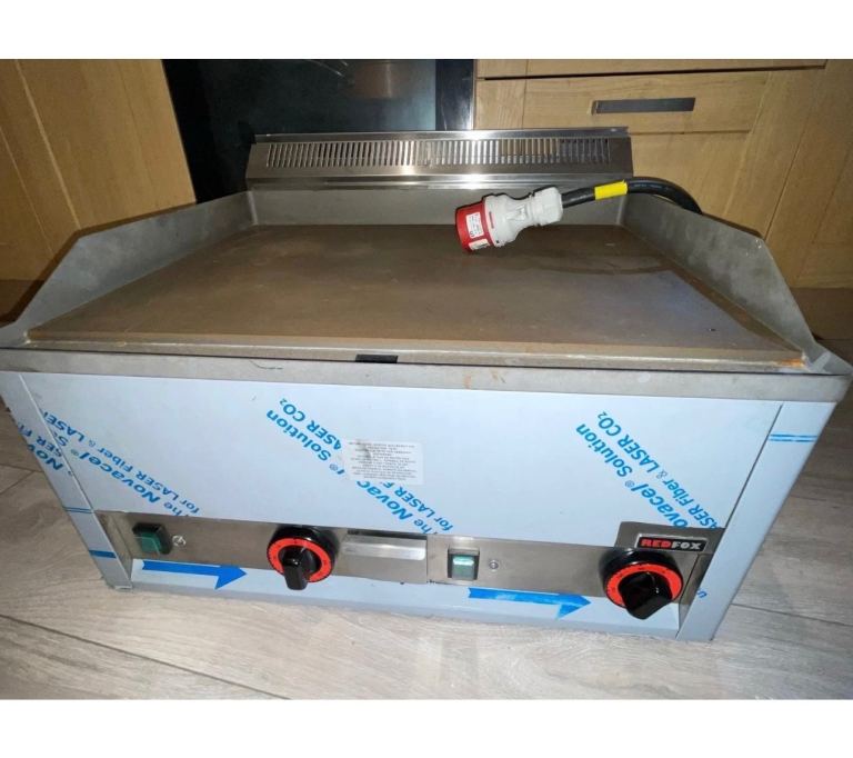 RM Gastro Redfox FTH60EL Commercial Flat Top  IS BRAND NEW 