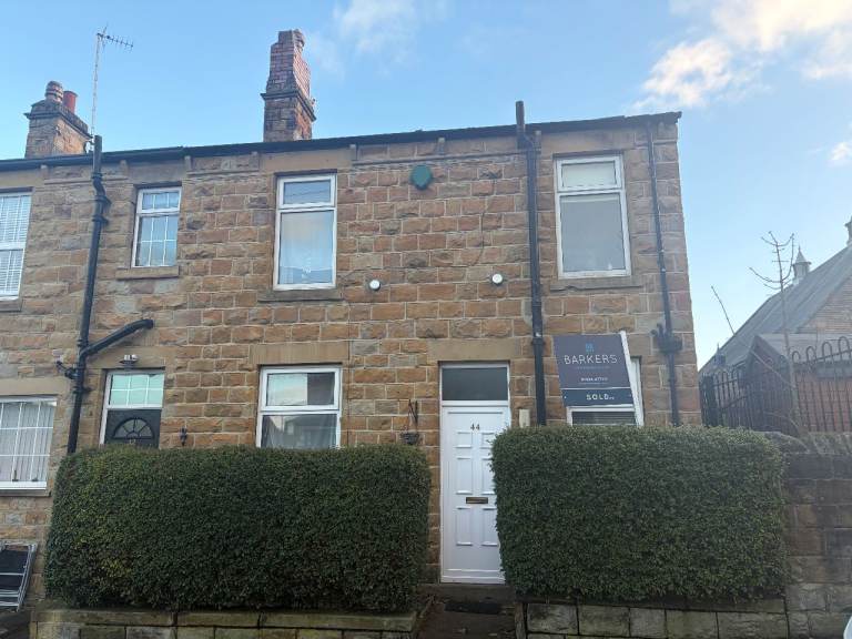 3 bedroom house for rent - Batley WF17 8HL 