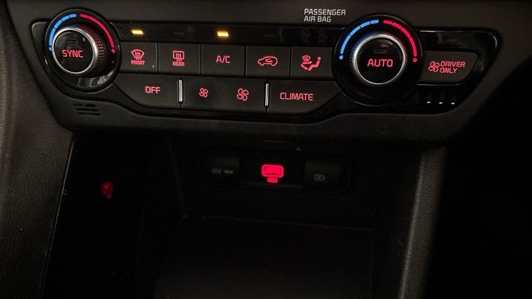 2020 Kia Niro 1.6 GDi Hybrid 2 5dr DCT Hybrid Estate Estate Hybrid Automatic