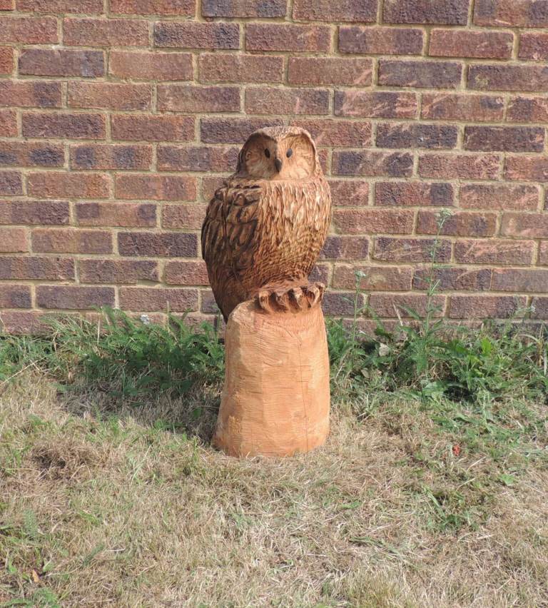 Owl Chainsaw Carving Garden Feature Sculpture Ornament