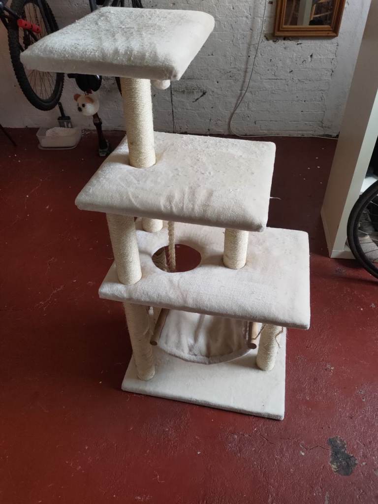 Large Cat Tree Tower
