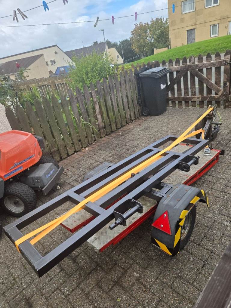 Car transporter 