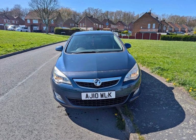 2010 Vauxhall Astra 1.6 Petrol Automatic 