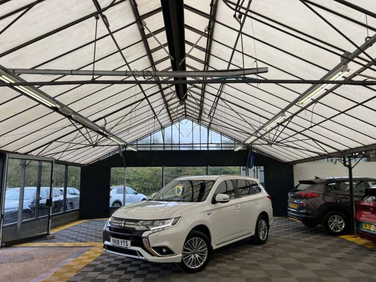 2019 Mitsubishi Outlander 2.4 PHEV Juro 5dr Auto ESTATE PETROL/ELECTRIC Automatic