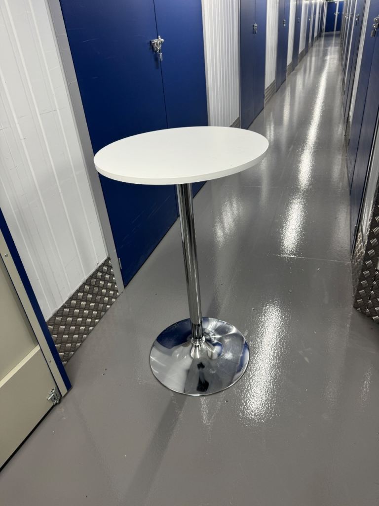 4 poseur tables and cover