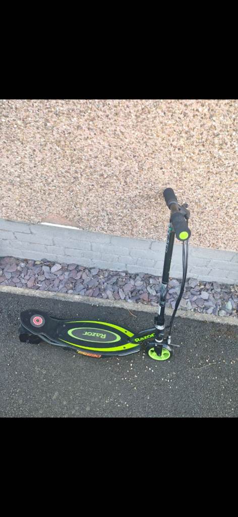 Razor Electric Scooter - Almost New, Ready to Ride