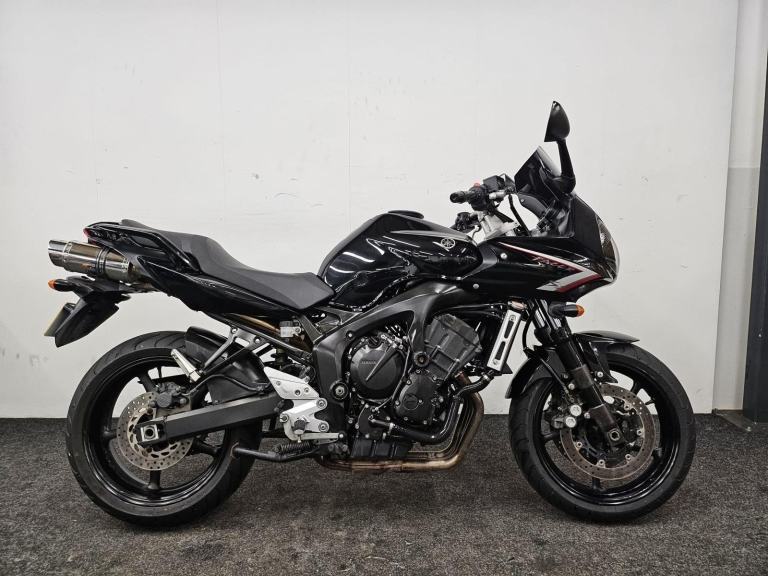 2008 YAMAHA FAZER FZ6 S2 ** SERVICE HISTORY - OWNERS MANUAL **