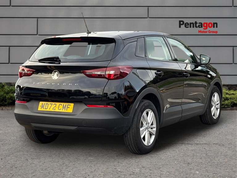  Vauxhall Grandland 1.2 Turbo Design Suv 5dr Petrol Manual Euro 6 s/s 130 Ps