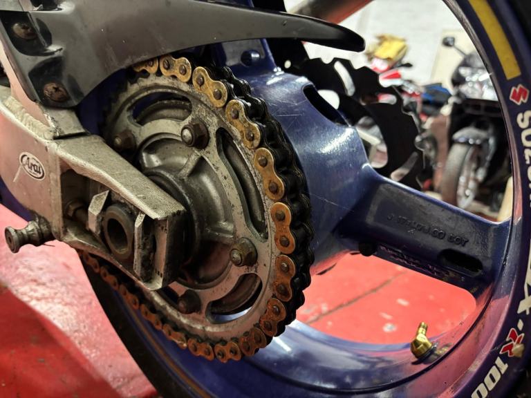 SUZUKI GSXR1000 PX TO CLEAR WINTER PROJECT BIKE TRACK BIKE 