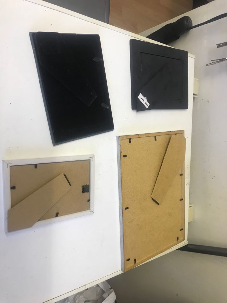Job lot of picture frames 