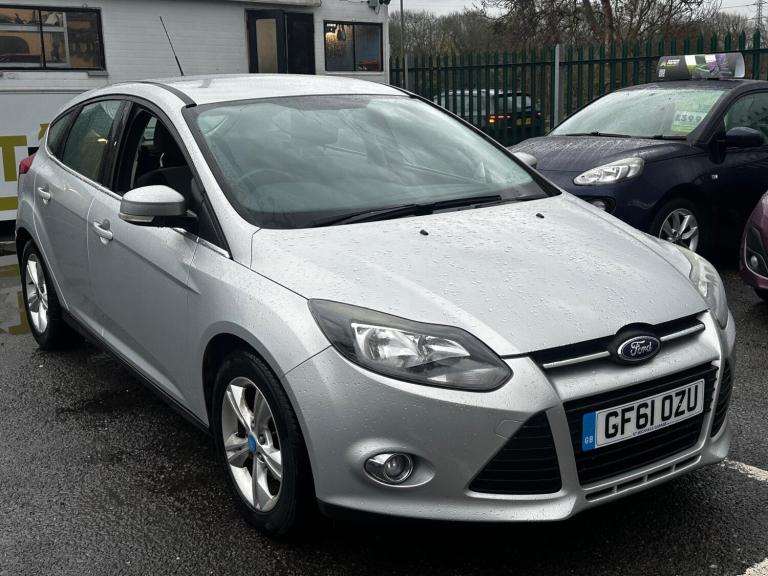  Ford Focus 1.6 Zetec Powershift Euro 5 5dr Petrol Automatic