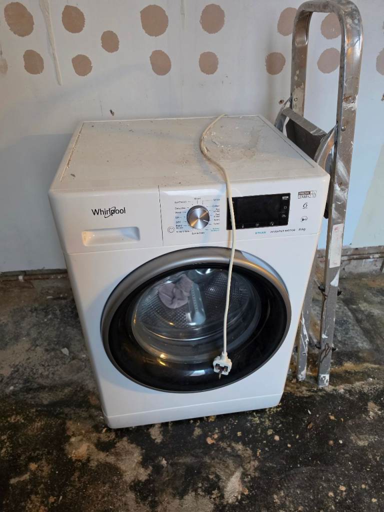 Whirlpool Washing Machine – White, Good Condition
