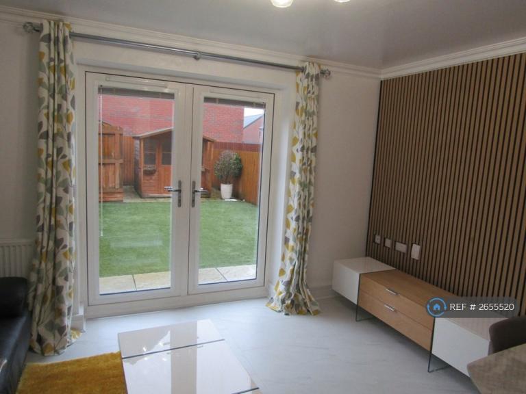 2 bedroom house in Daffodil Street, Salford, M6 (2 bed) (#2655520)