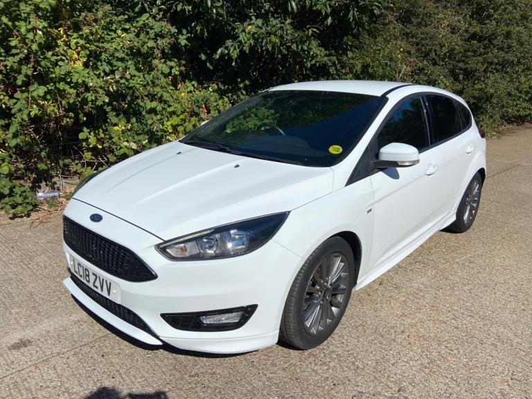 2018 Ford Focus 1.0 EcoBoost 140 ST-Line Navigation 5dr White 20k Miles Years MOT Warranty HATCHB...