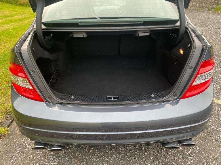 2010 Mercedes-Benz C63 AMG AUTO