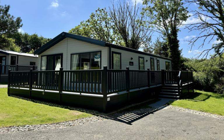 Holywell 9 ABI Keilder Lodge - A stunning Holiday Home on an exclusive owners only park in Cornwall