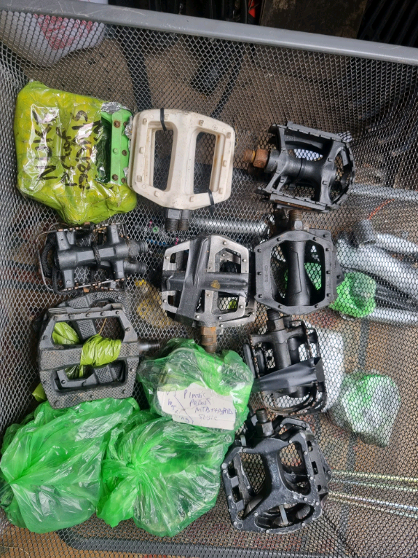 Bike Bicycle Pedals sets for mtbs hybrids roads ect