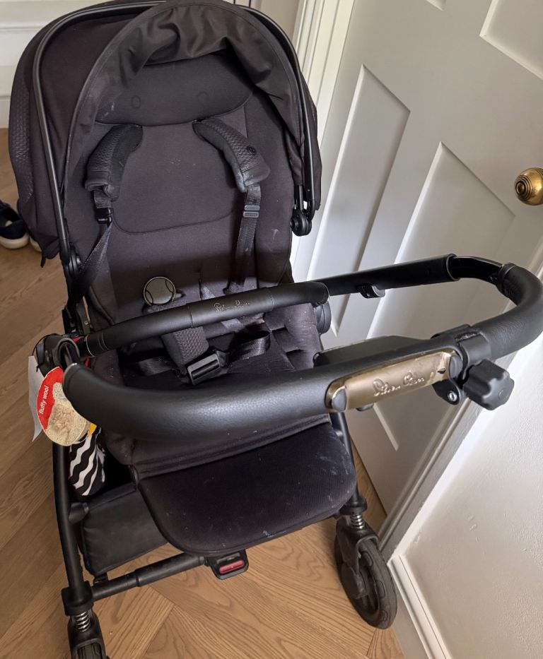 Silver Cross Dune Pushchair with Bassinet attachment - Good Condition