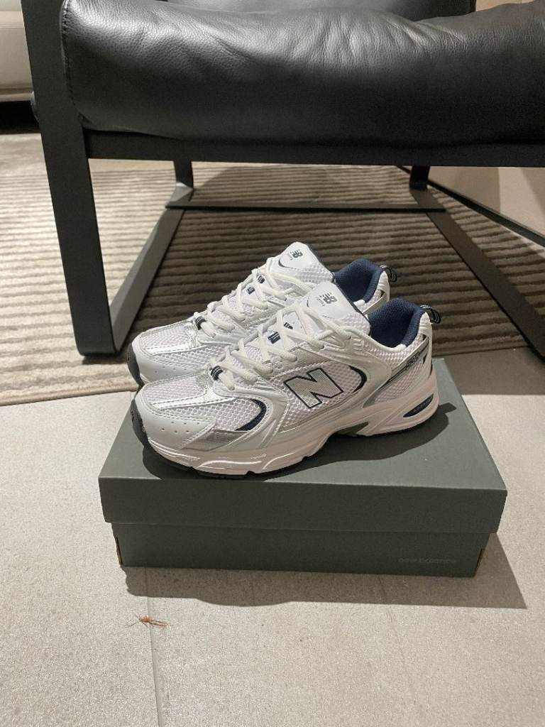 New Balance 530 White Silver Navy Size 5