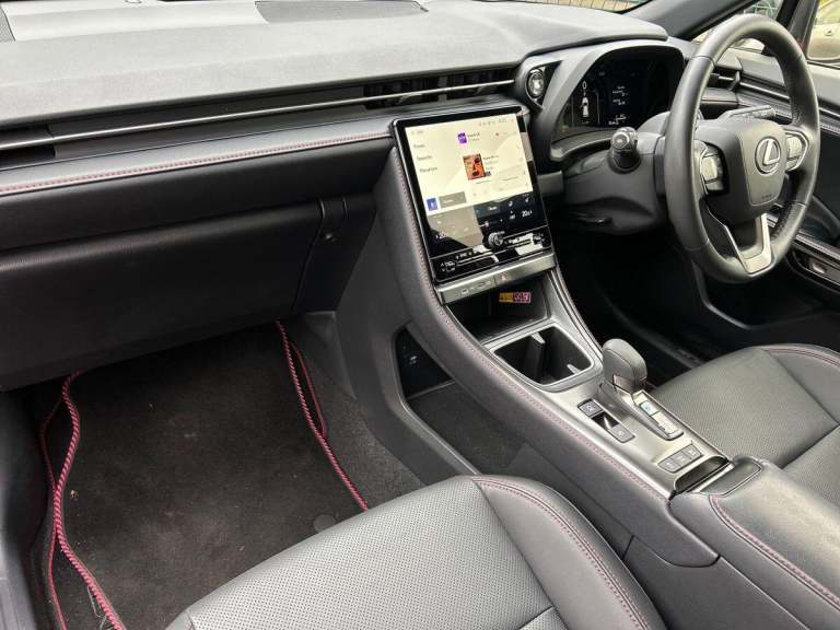 2024 Lexus LBX 1.5 VVT-iE Premium Plus SUV 5dr Petrol Hybrid E-CVT Euro 6 (s/s) (136 ps) SUV PETR...