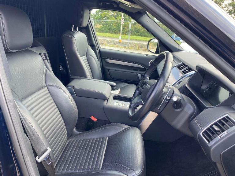 2022 Land Rover Discovery 3.0 D300 MHEV R-Dynamic SE SUV 5dr Diesel Auto 4WD Euro 6 (s/s) (300 ps...