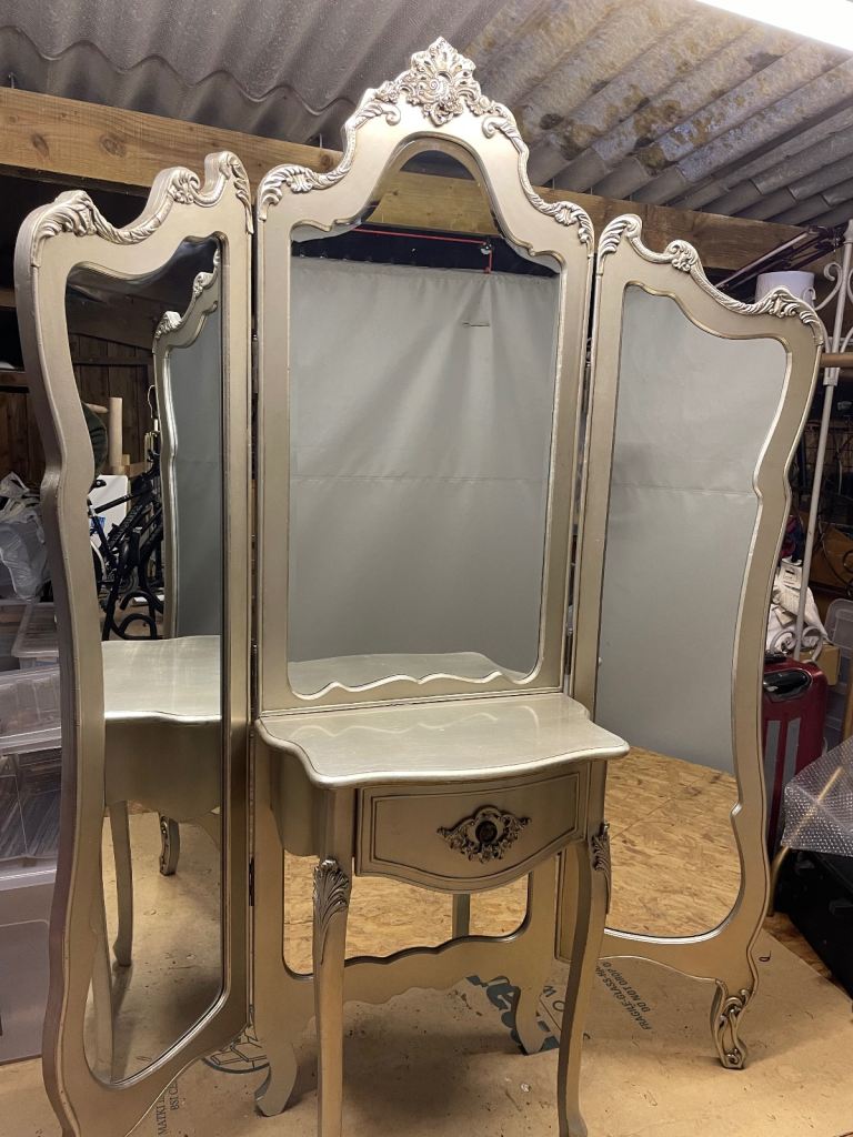 Stunning French Style Dressing Table 