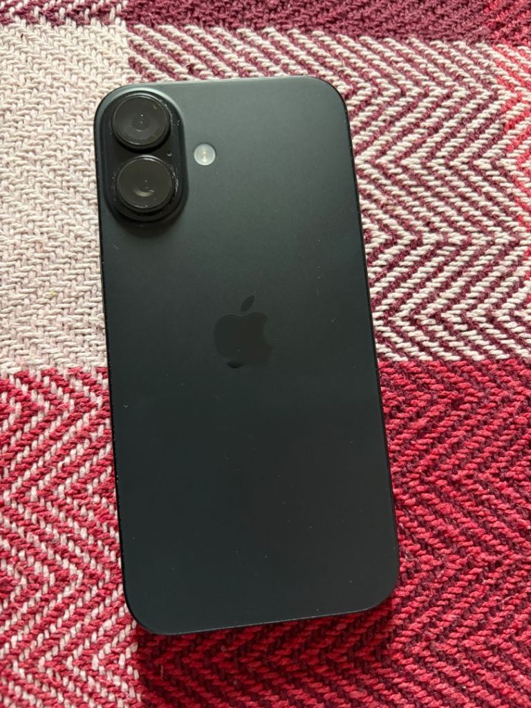 iPhone 16 128GB