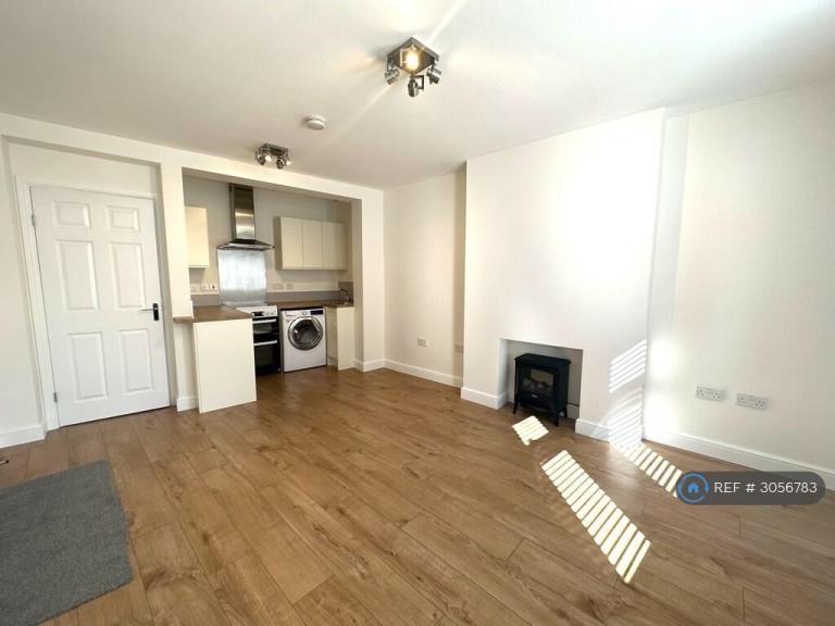 1 bedroom flat in Dickinson Street, Derby, DE24 (1 bed) (#3056783)