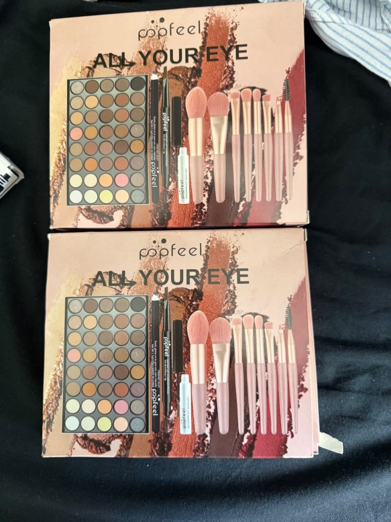 Popfeel ALL YOUR EYE Makeup Set - New