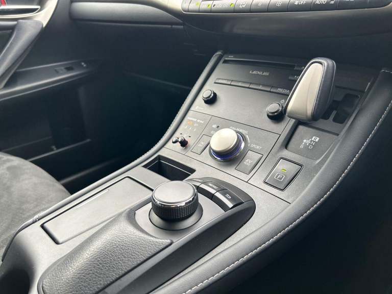 2020 Lexus CT 1.8 200h Hatchback 5dr Petrol Hybrid E-CVT Euro 6 (s/s) (136 ps) Hatchback PETROL/E...