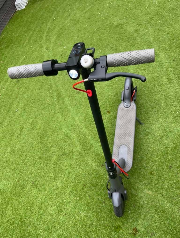 🛴 Electric Scooter – Fast & Reliable