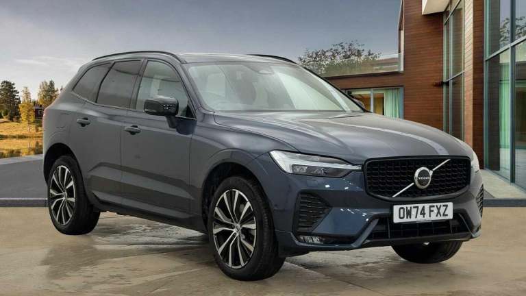 2025 Volvo XC60 2.0 B5P Ultra Dark 5dr AWD Geartronic ESTATE PETROL Automatic