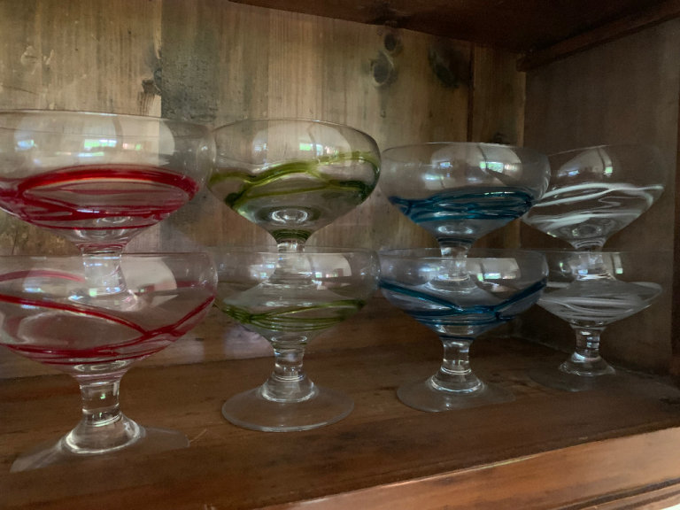 8 Glass dessert cups in 4 different colours