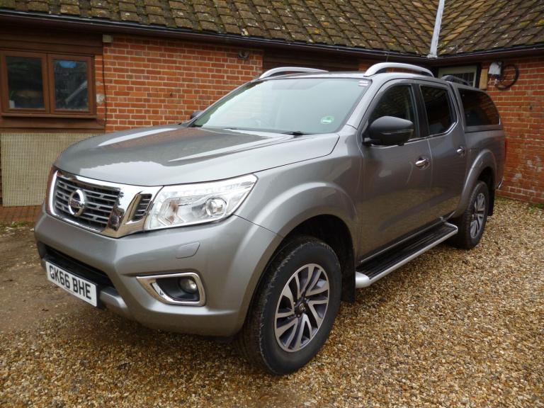 2016 Nissan Navara Double Cab Pick Up Tekna 2.3dCi 190 4WD PICK UP DIESEL Manual