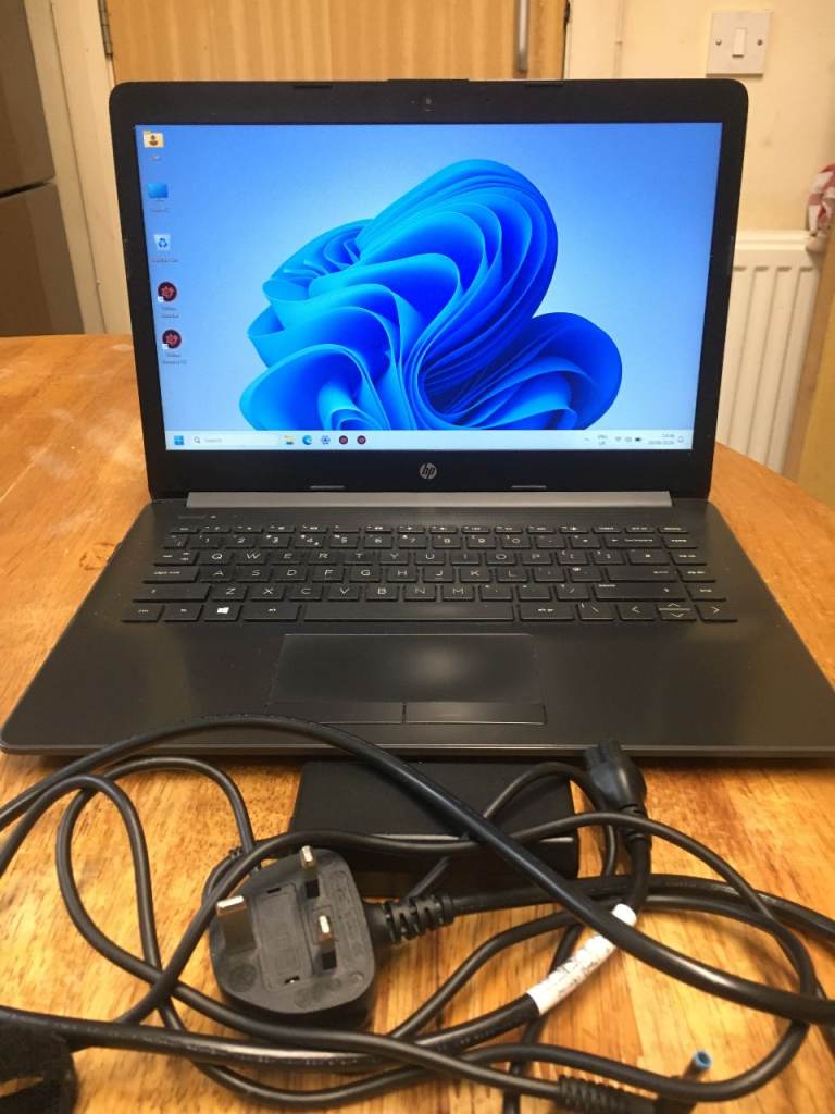 HP 14-cm0506sa laptop,AMD A4-9125,2.3-2.6 GHz,4 Gb DDR4,64 Gb eMMC+128Gb SD,Windows11