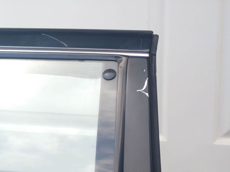 LS400 (97) Rear Door Skins + Glass