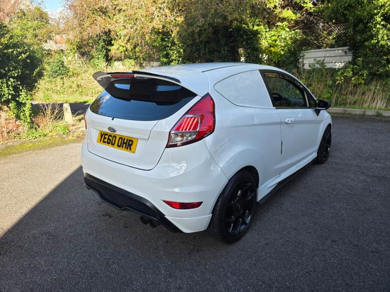 Ford Fiesta Titanium Tdci St Rep 