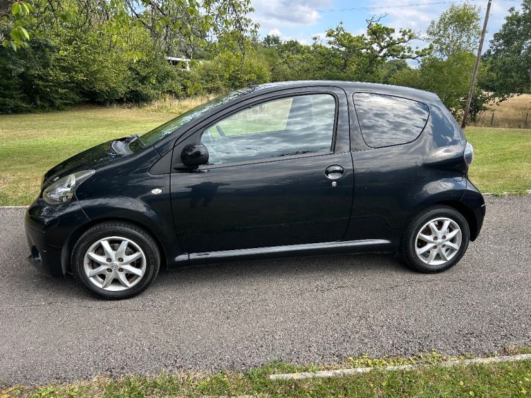 Toyota, AYGO, Hatchback, 2014, Manual, 998 (cc), 3 doors