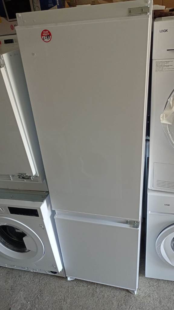 Logik 70/30 Integrated Fridge Freezer 