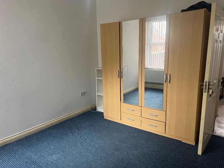 One Bedroom Flat cv65bj
