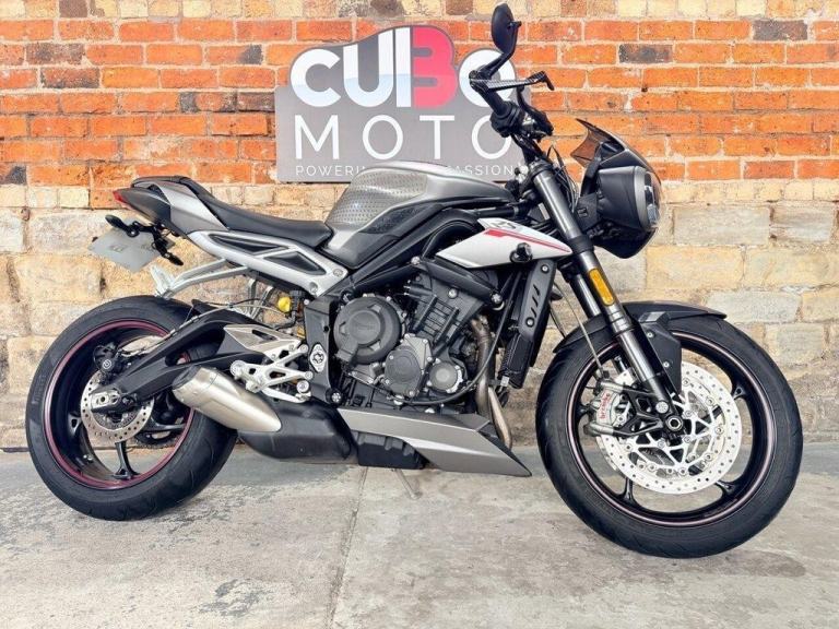 TRIUMPH STREET TRIPLE 765 RS 2017 17