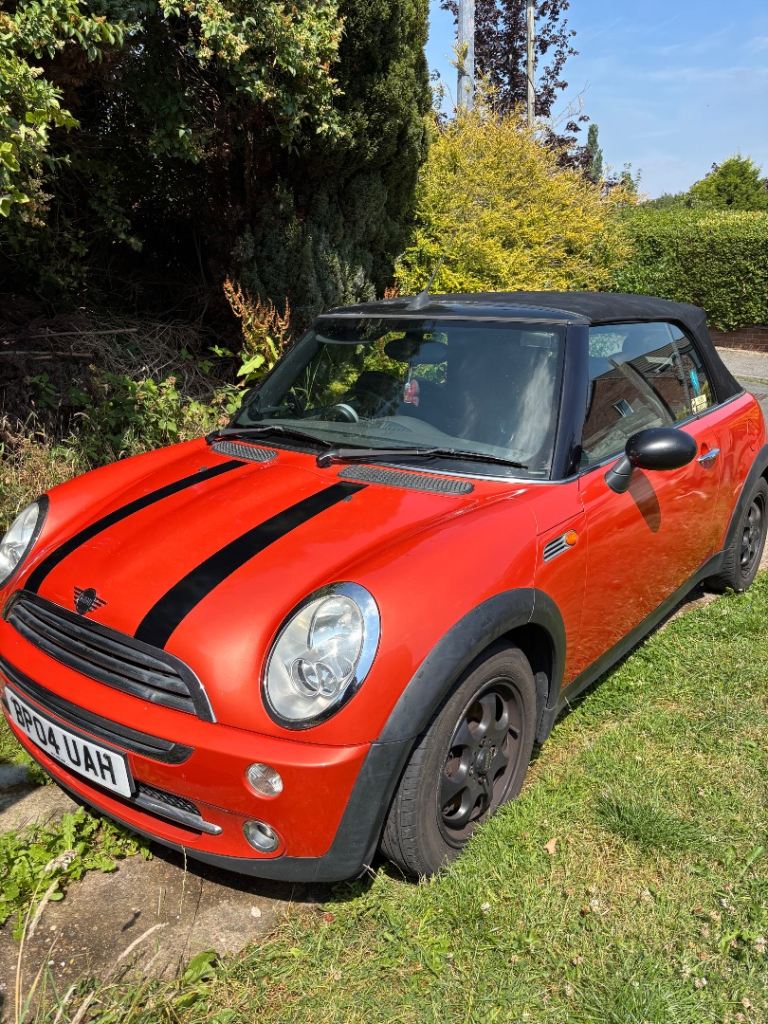 Mini, CONVERTIBLE, Convertible, 2004, Manual, 1598 (cc), 2 doors