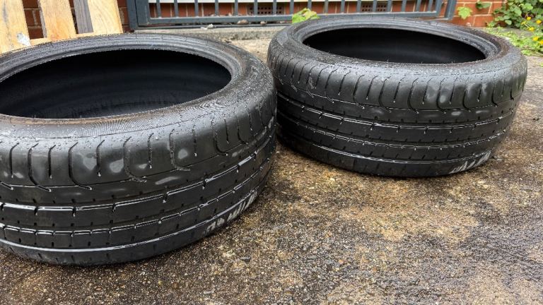 Pirelli P Zero 255 40 19