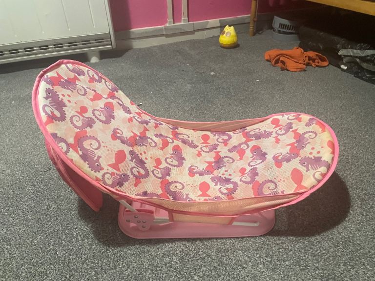 FREE Baby girls bath seat 